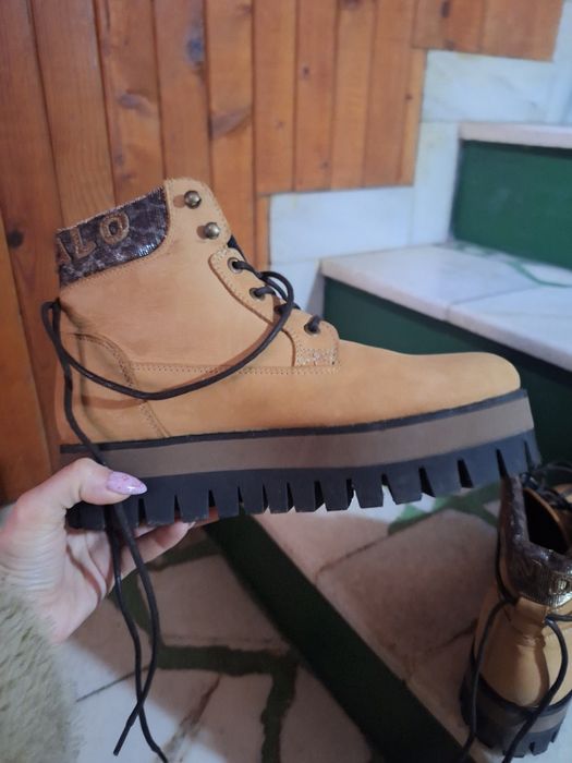 Дамски боти Buffalo естествена кожа 40,41  номер