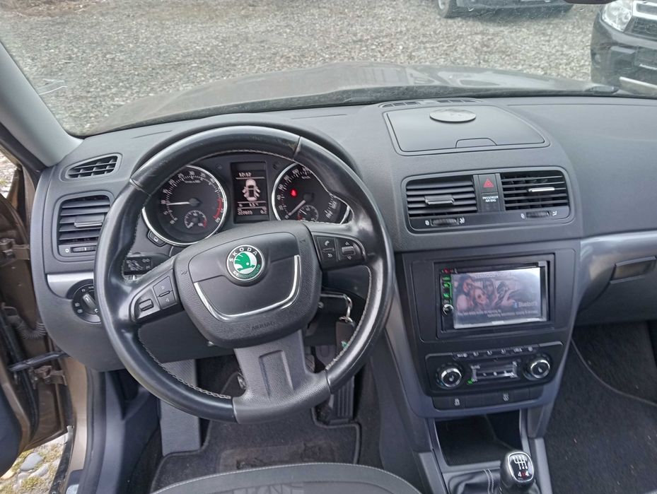 Vand SKODA YETI 2013   4X4  CASH sau RATE