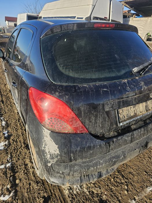 Piese Peugeot 207 1.4benzina motor cutie roti faruri