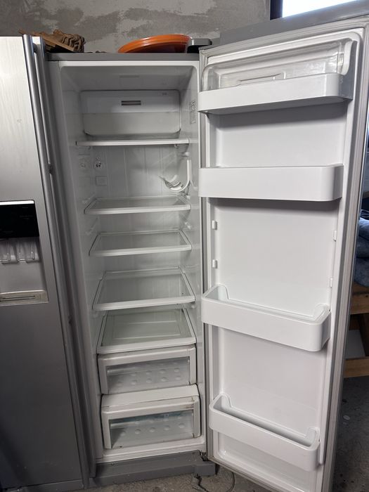 Frigider samsung