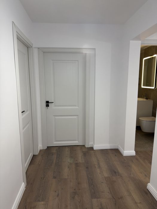 Apartament de vanzare 3 camere decomandat renovat pret fix