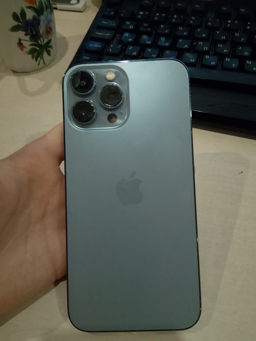 Продам iPhone 13 Pro Max (256GB)