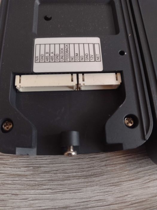 Dahua IP Indoor Monitor и 4 камери звънец