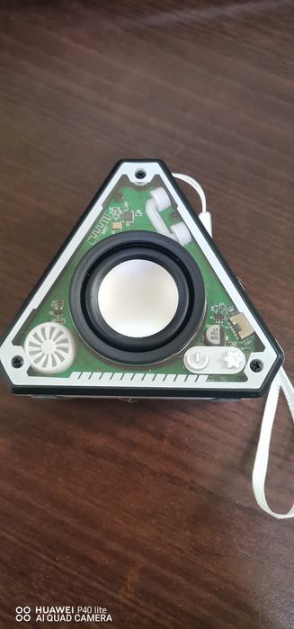 Портативный динамик V2 Speaker