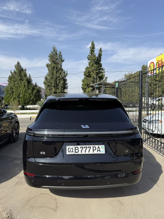 2024 yil l7 ultra sotiladi holati idyal kiraskasi toza murojajt uchun