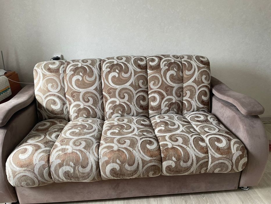 Продам мягкий уголок 3-2-1