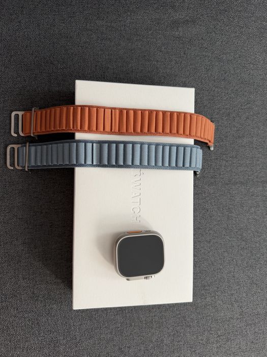 Apple watch ultra 3 natural titanium 49mm
