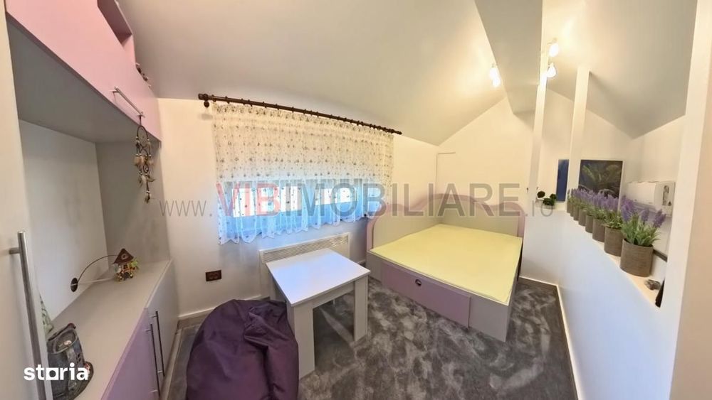Teren Racari - 906 mp