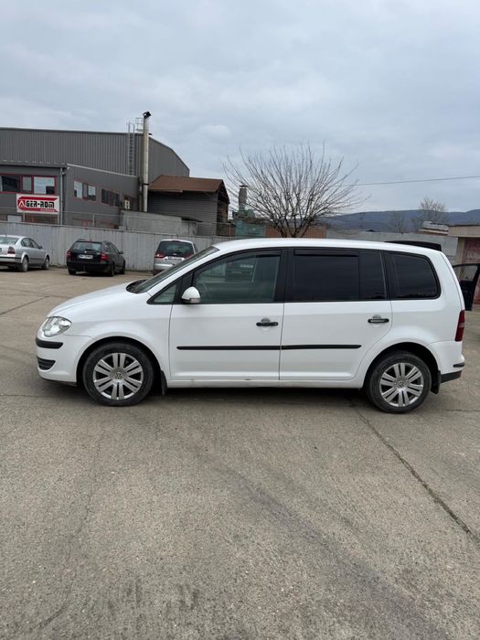 Volkswagen touran facelift 2009 1.9tdi DSG