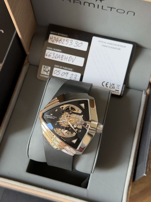 Мъжки часовник Hamilton Venutra XXL 46mm