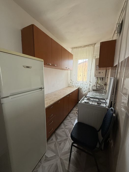 Vand apartament 2 camere traian vuia