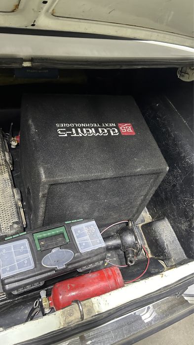 Машина городе уштобе