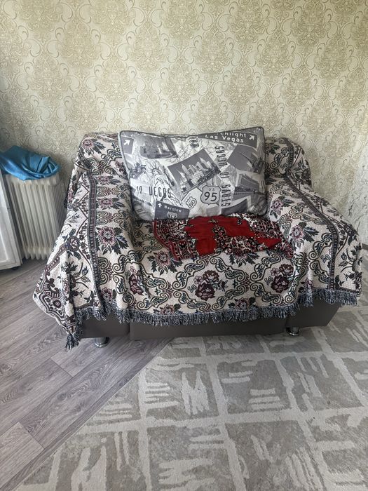Диван кровать и кресло