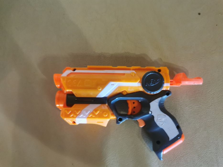 3 arme Nerf pentru copii