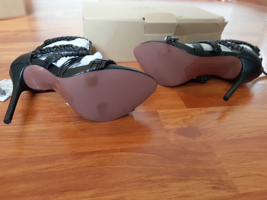 Cizme piele Mango mar 36 si Sandale din piele Zara noi cu eticheta mar