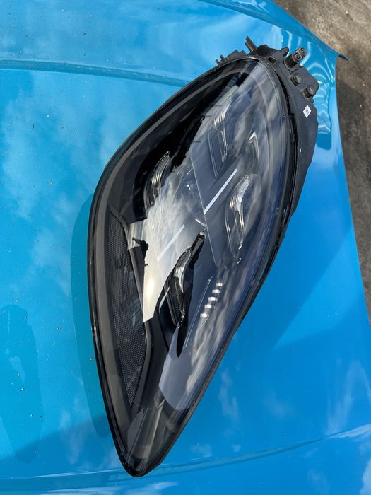 Фар за Порше Кайен Porsche Cayenne 9Y0