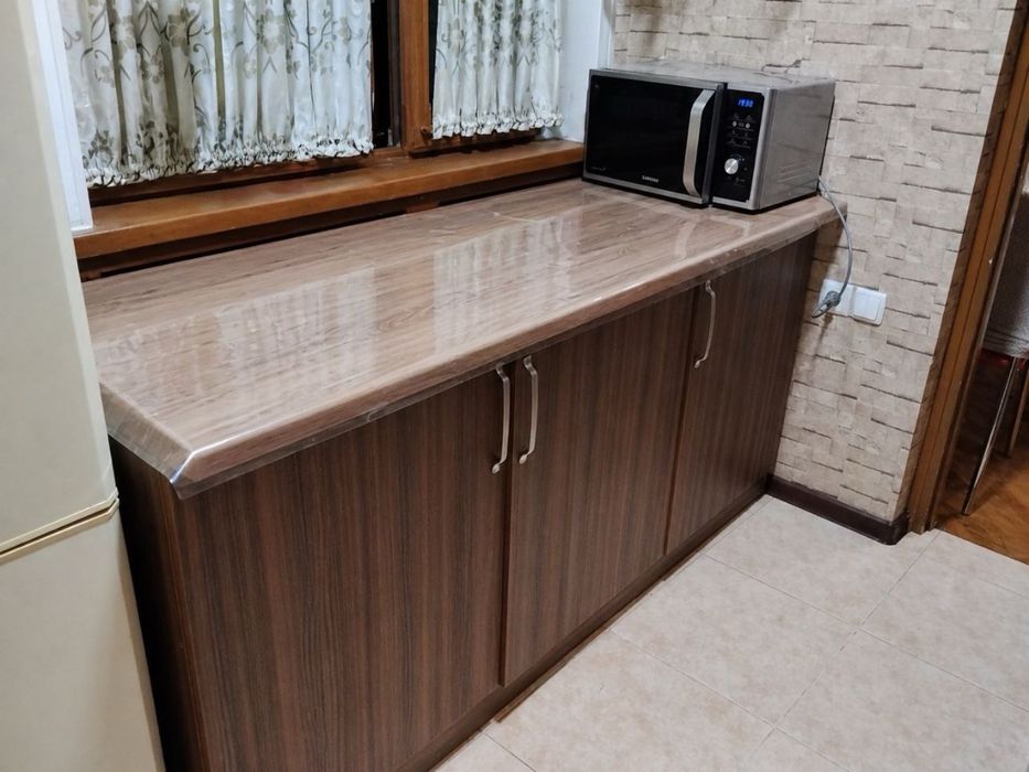 Стильный кухонный модуль 175×60 см — идеальное состояние, как новый!