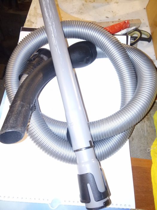 Прахосмукачка BOSCH, използвана работ