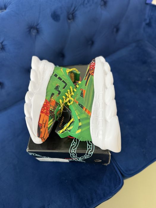 Versace Chain Reaction