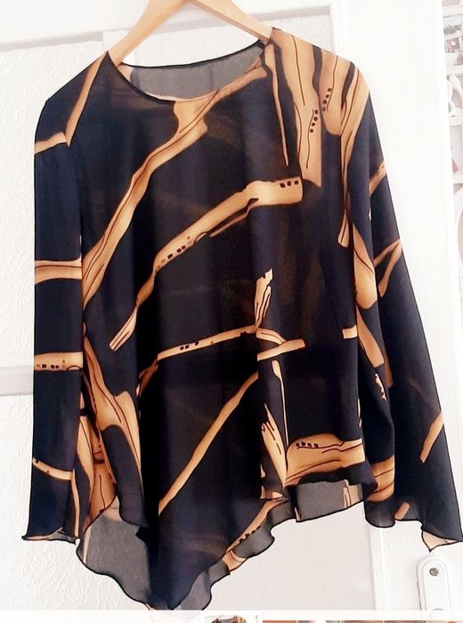 Нов,еластичен черен елек