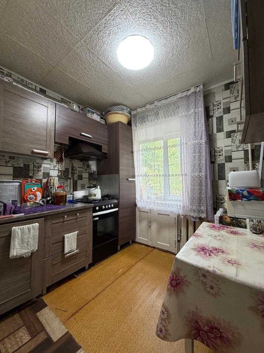 Продам 1  комнатную квартиру