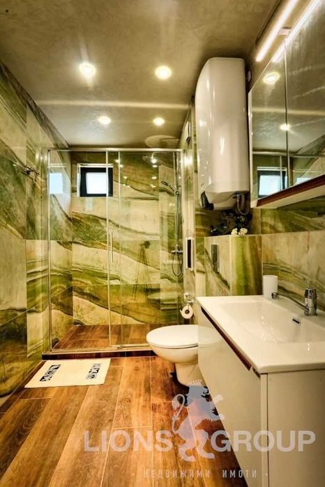 Дава се под наем Тристаен апартамент в Варна, Галата - 110 кв.м за 969 € - Снимка #5