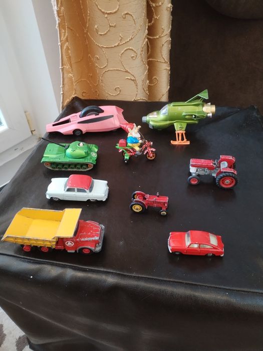 Mașinuțe Matchbox, Corgi, Dinky