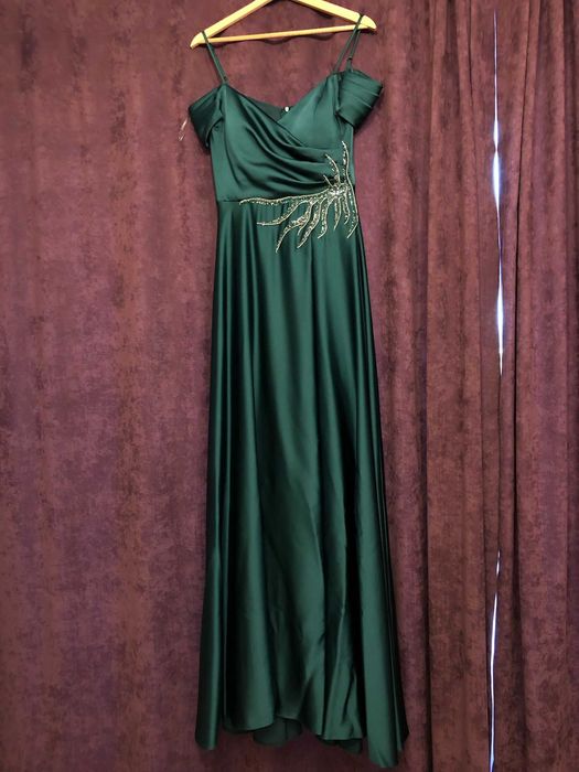 Rochie lungă, de seară