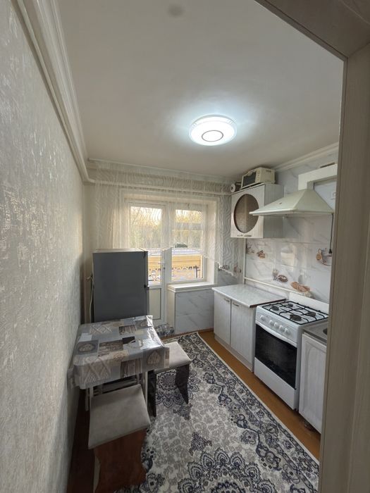 2 ком квартира сотилади