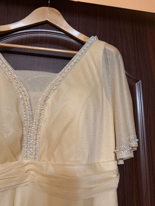 Вечернее плитье один раз надевали