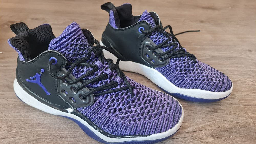 Маратонки Nike и Vans 38-40 номер