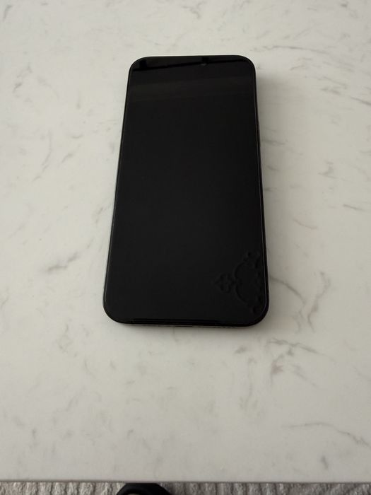 Продам Iphone 15 1 tb