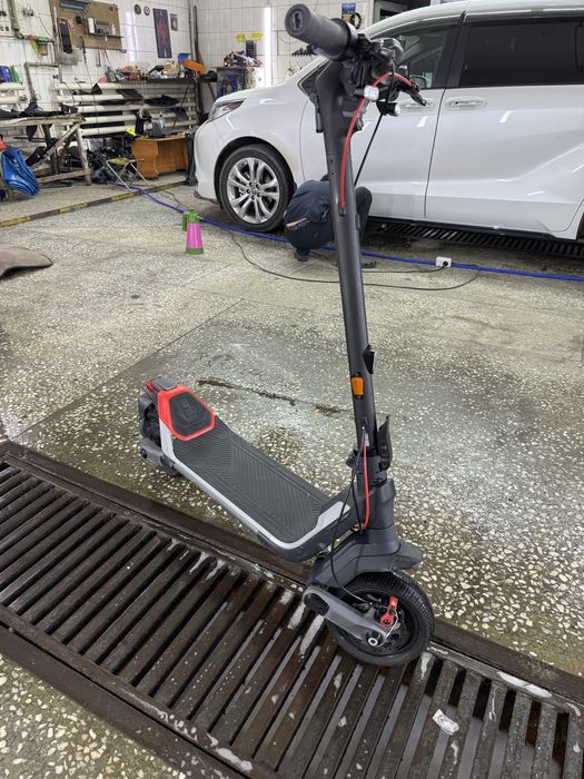 Электросамокат Ninebot p100s