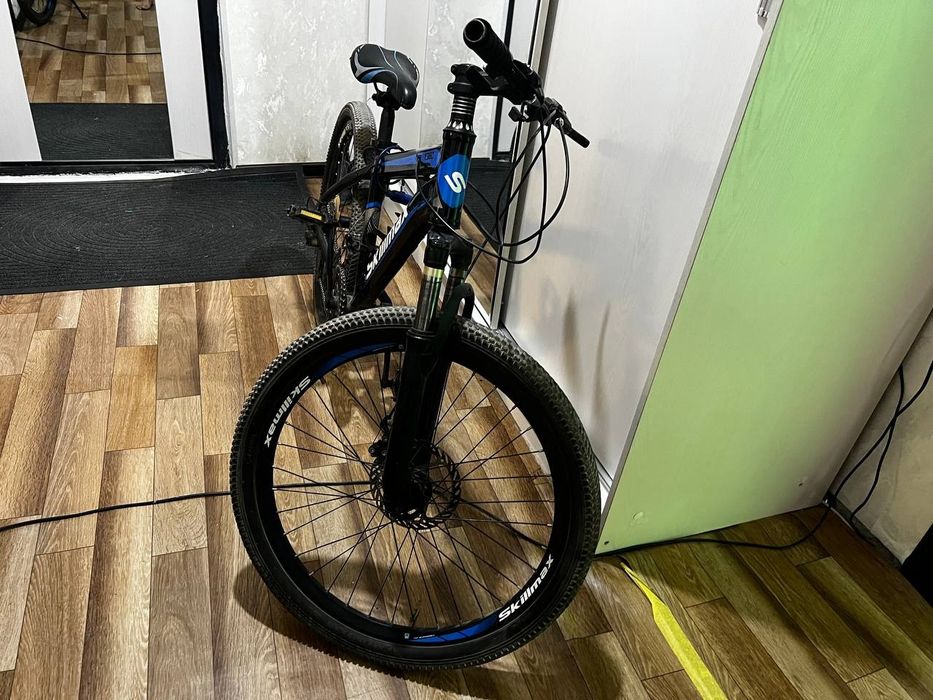 Велосипед идеальное состояние зу́р 26/24-размер