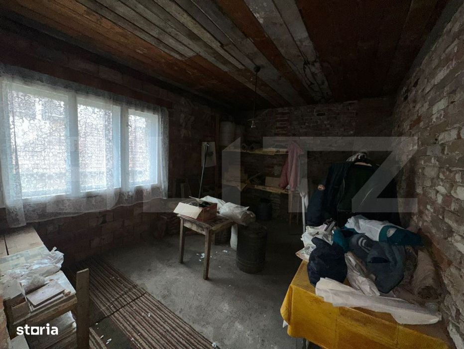 Oportunitate investitionala: Casa cu subsol, parter, etaj si mansarda,