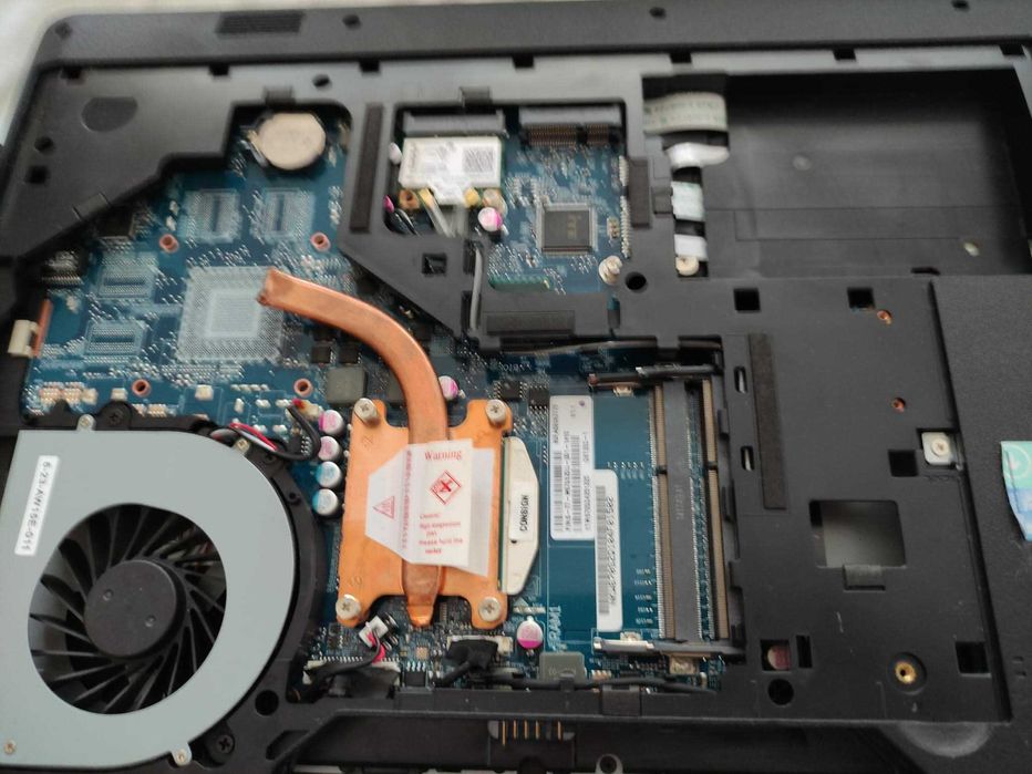 laptop terra nu afiseaza