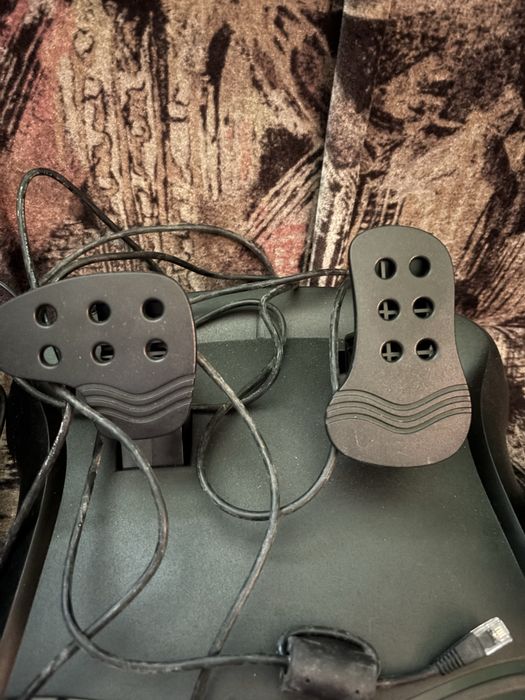 Volan gaming genius nefolosit