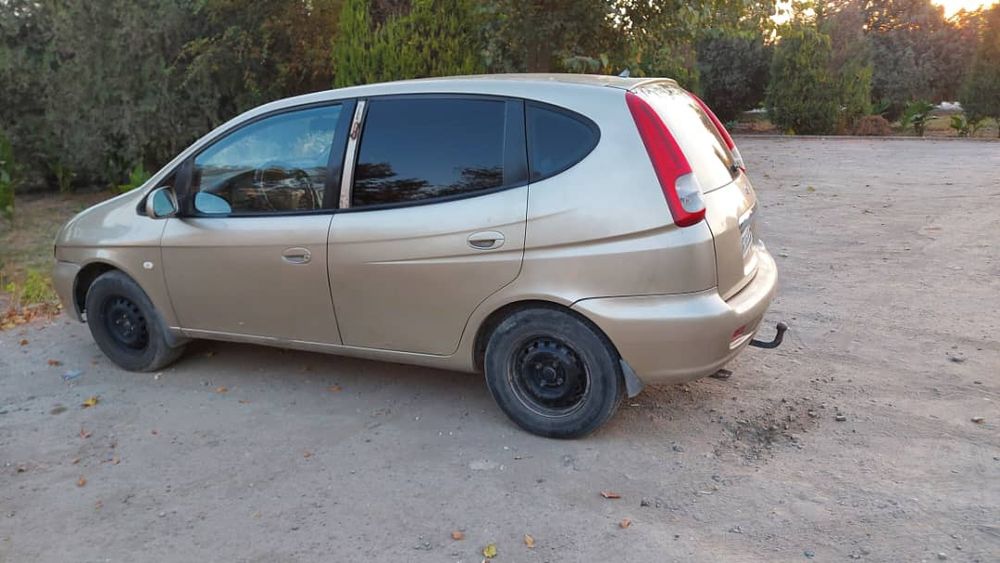 Takuma sotiladi kelishilgan narxda