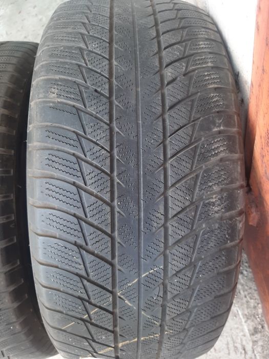 Продам шины 245/50/19 бриджистон