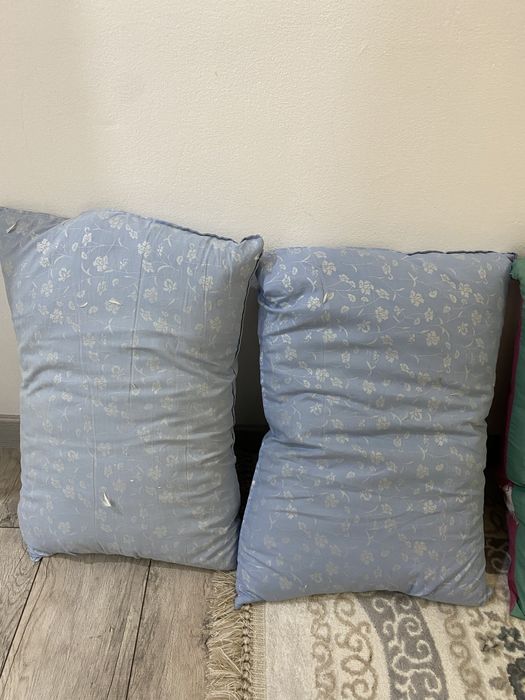 Подушки  пуховые
