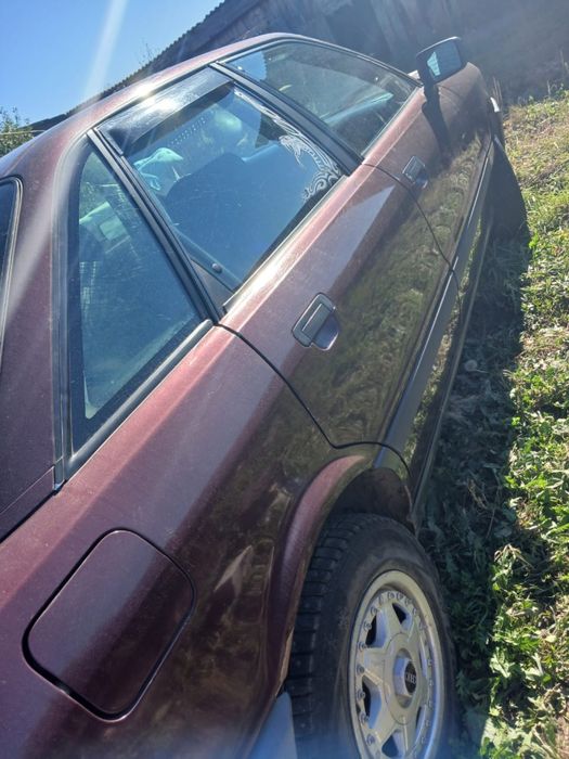 Продам Ауди 80 1991 год