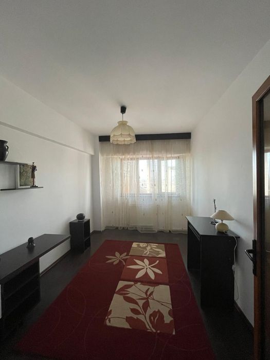 Închiriez Apartament
