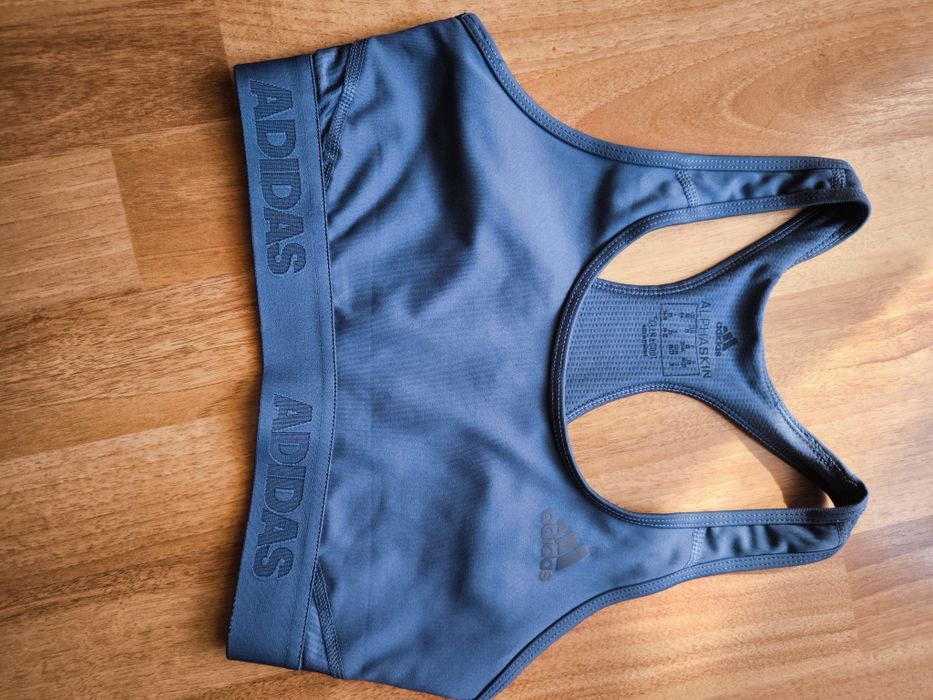 Top/bustiera  Adidas Climacool(30-32) sau 9-11 ani