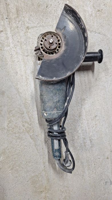 Scule bosch 18v  lichidez atelier