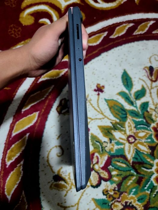 Lenovo 256 gb SSD qoyilgan