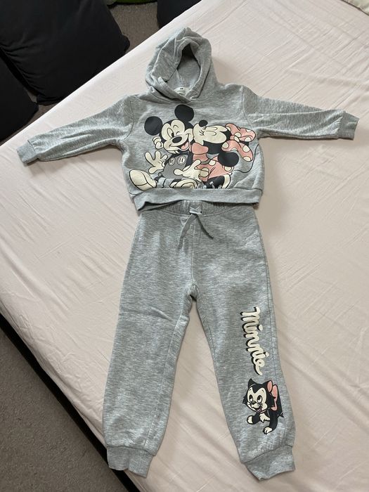 Set pantaloni si hanorac Mickey si Minnie Mouse H&M