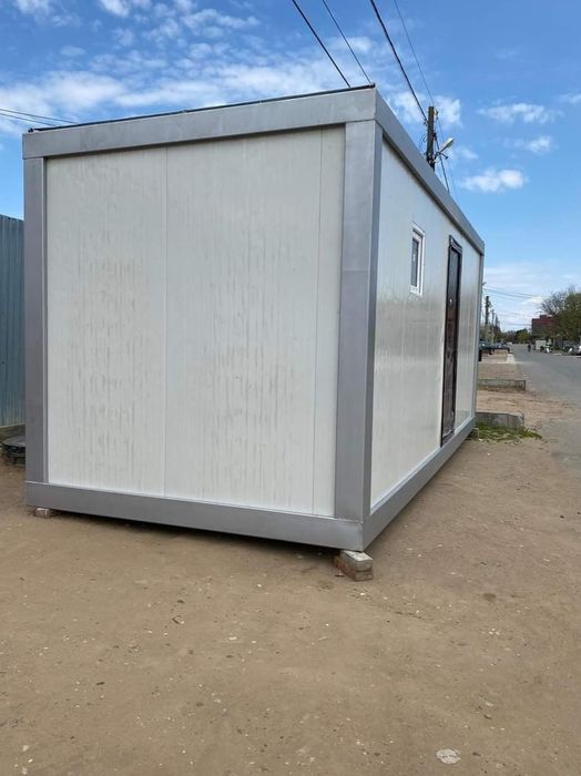 Vând containere modulare