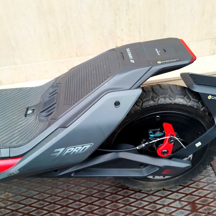 Електрически скутер-Segway ZT3 Pro