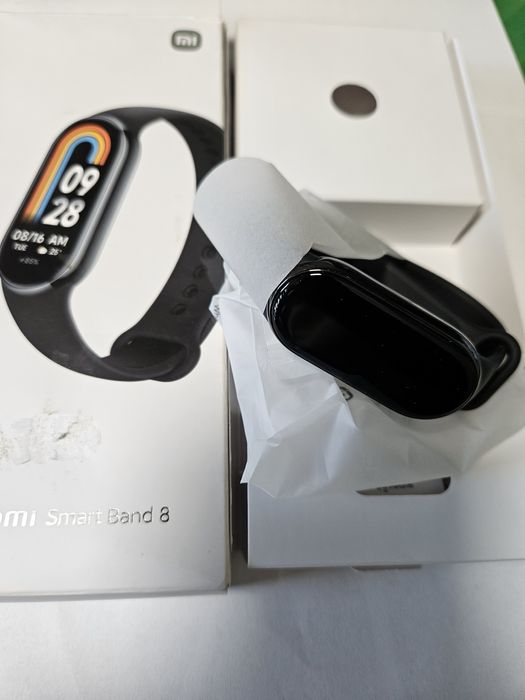 Смарт гривна xiomi band 8