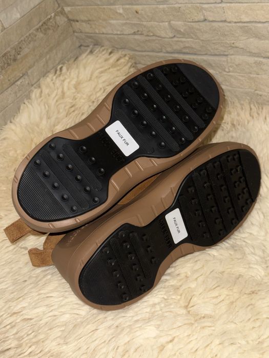 Cizme Moon Boot scurte